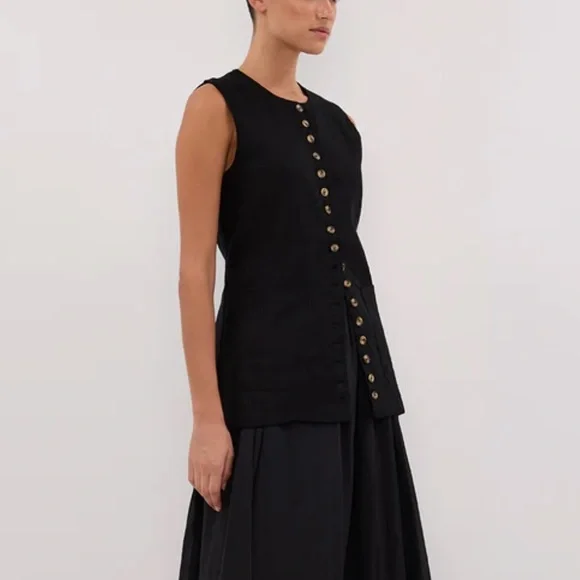 DISSH Black Sleeveless Button-Up Top Linen - Picture 3 of 11